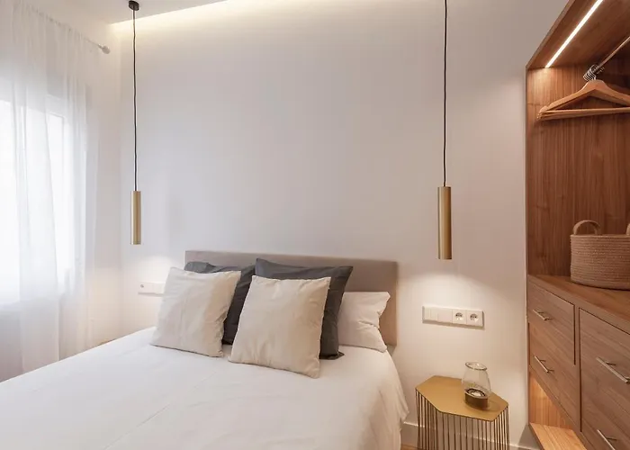 Plaza Espana III Calle Leganitos 2Br 2Bh